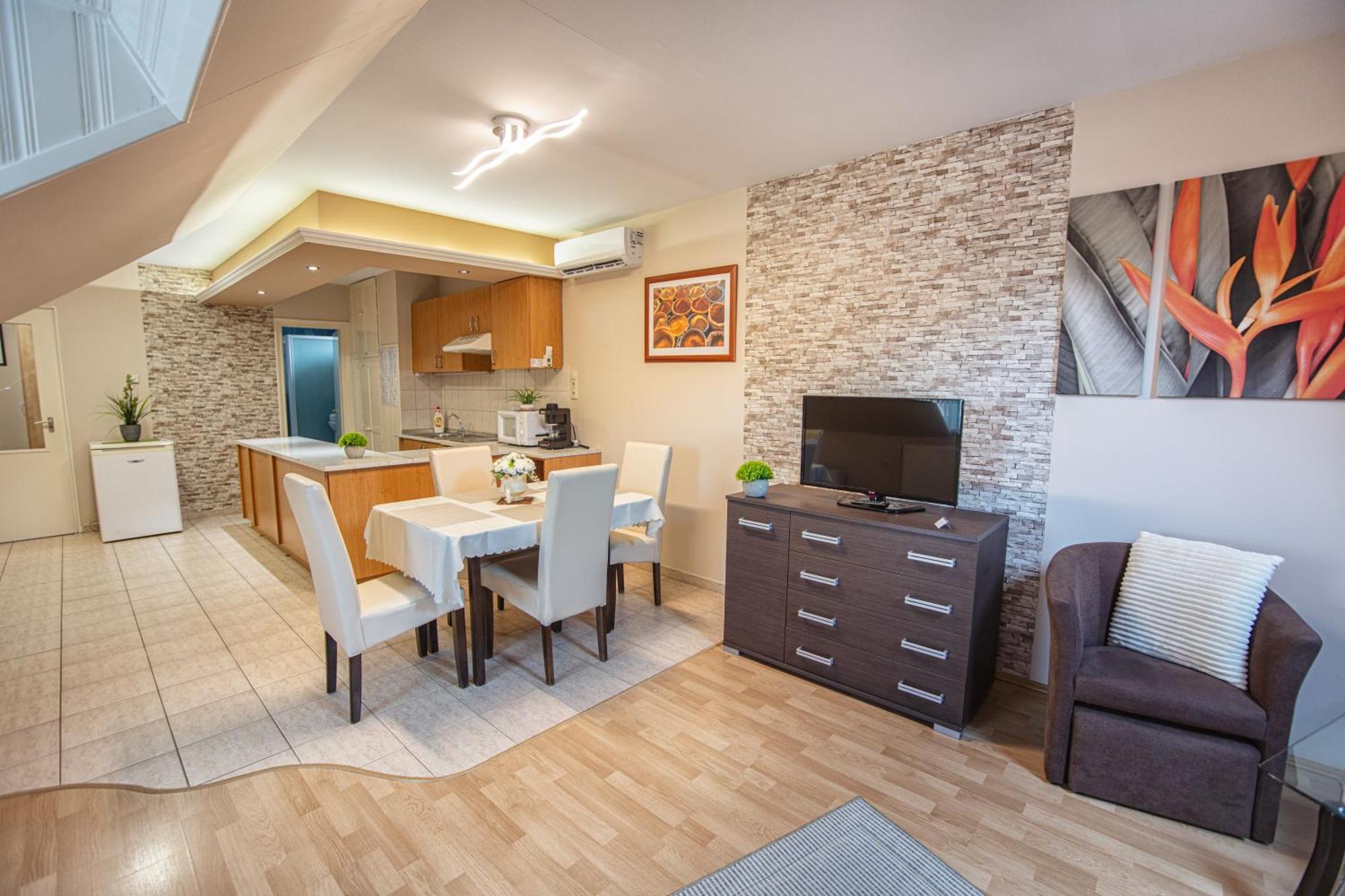 Delfin Apartman Sarvar Bagian luar foto